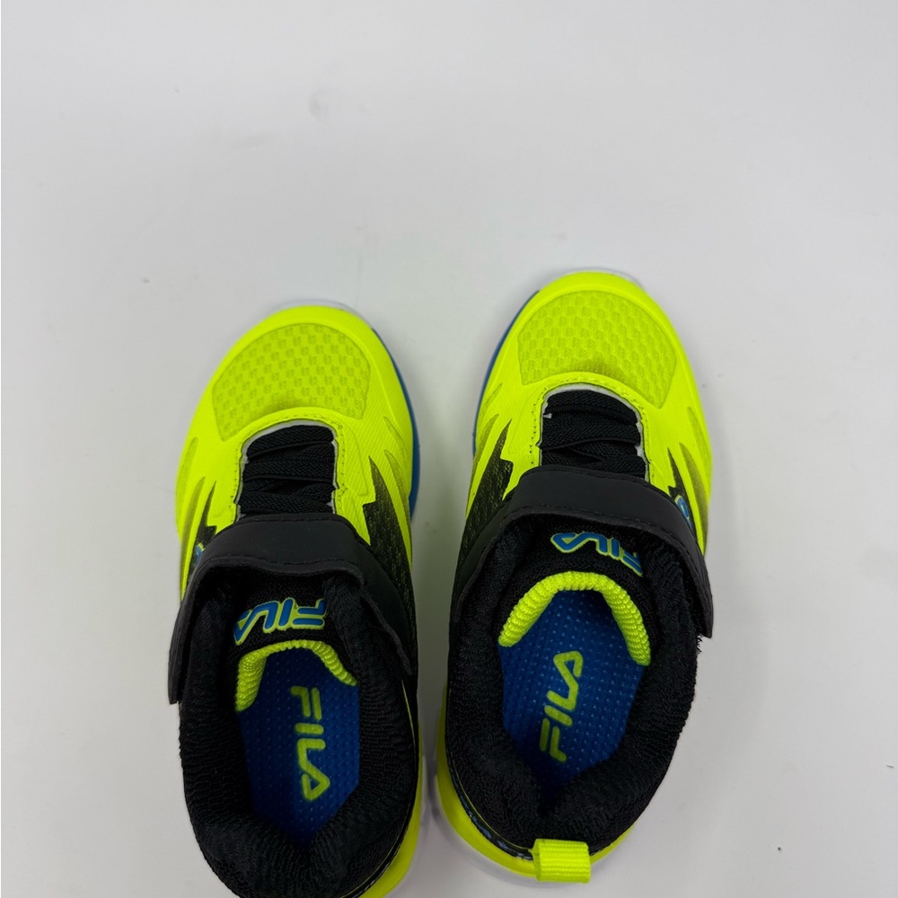 NWOT Fila Kids Bright Yellow and Black Sneakers Sz 8 (WFYJCP) - Picture 7 of 7